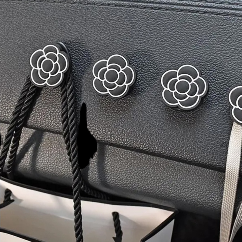Flower hangers for your car. Set of 4